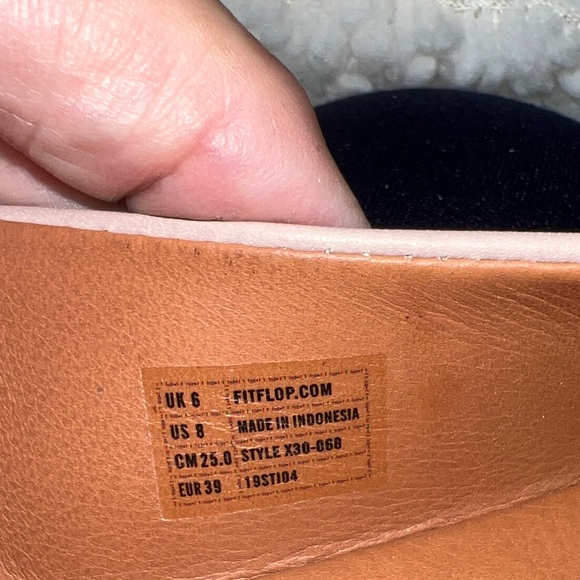 Fitflop Tan Slingback Flats for Casual Comfort - Picture 9 of 9